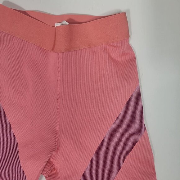 Fabletics Women's Ultra High-Waisted Seamless Ribbed Biker Shorts Size S - Picture 2 of 12